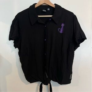 Her Universe Sanderson Sisters Hocus Pocus tie-front woven button-up top